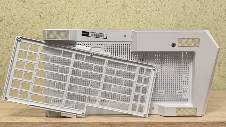 MSI MAG PANO M100R PZ WHITE