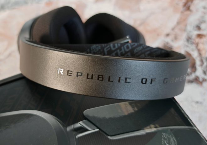 ASUS ROG Pelta ASUS ROG Pelta