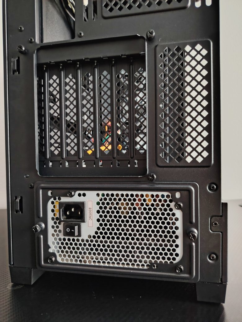 Обзор корпуса XPG STARKER AIR BTF