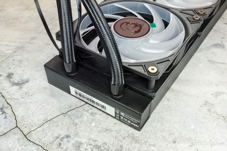 MSI MAG CoreLiquid A15 360