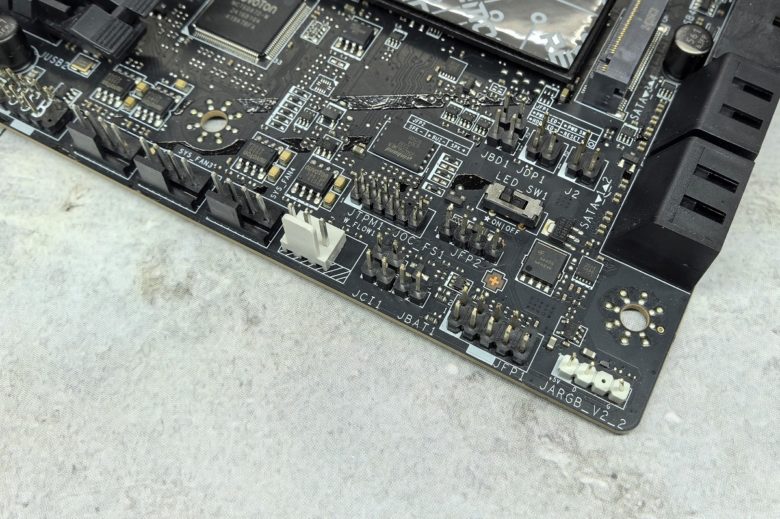 MSI MPG Z890 CARBON WIFI