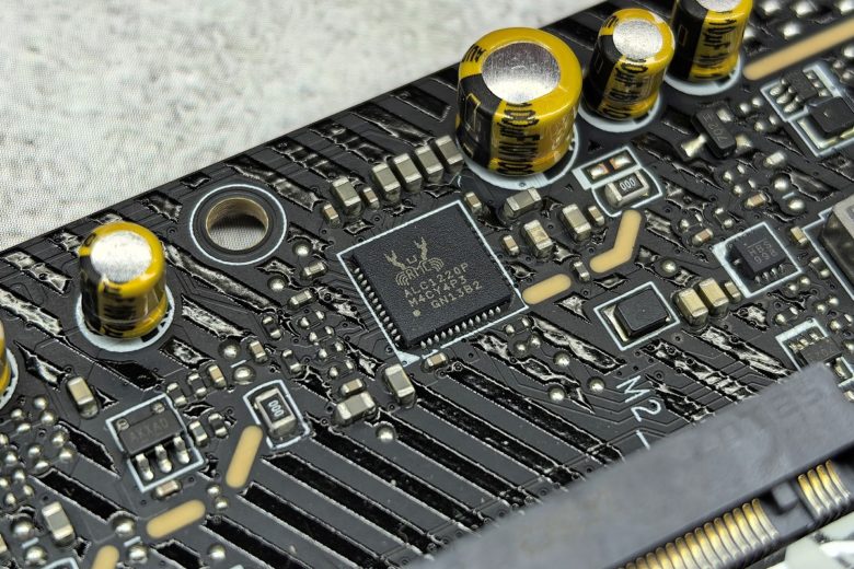 MSI MPG Z890 CARBON WIFI