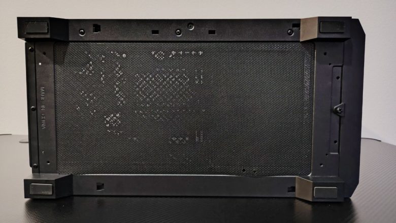 Обзор корпуса XPG STARKER AIR BTF