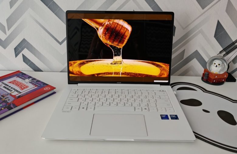 HONOR MagicBook Pro 14 (2025)