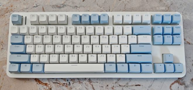 Red Square Alumix TKL SE Cloudy Red Square Alumix TKL SE Cloudy