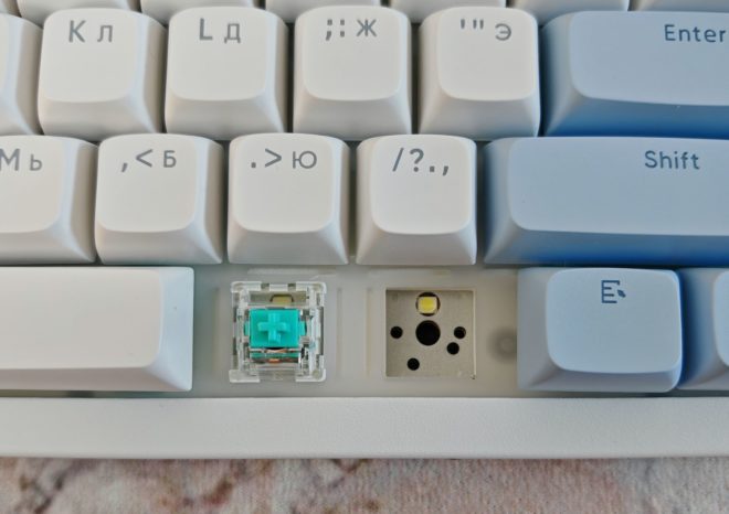 Red Square Alumix TKL SE Cloudy Red Square Alumix TKL SE Cloudy