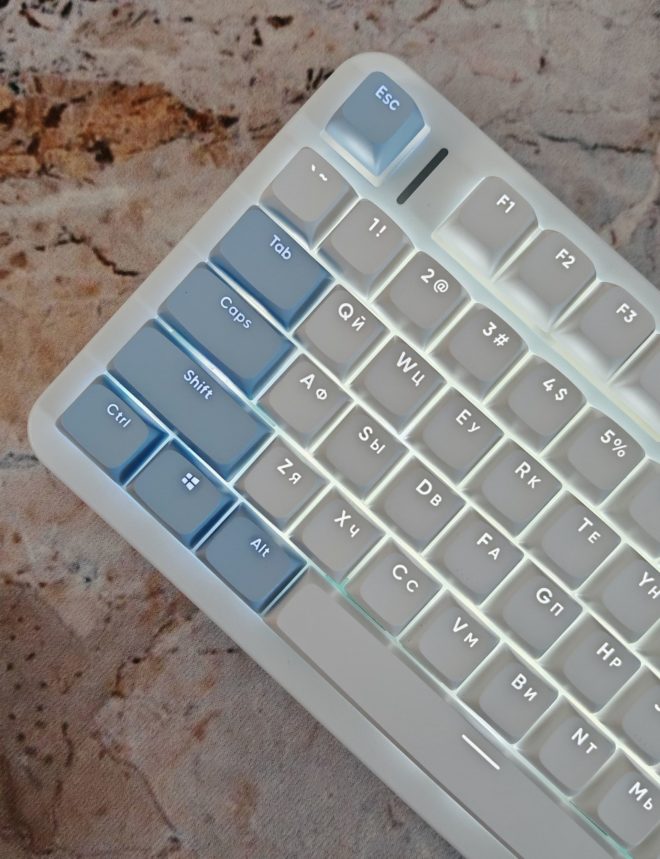 Red Square Alumix TKL SE Cloudy Red Square Alumix TKL SE Cloudy