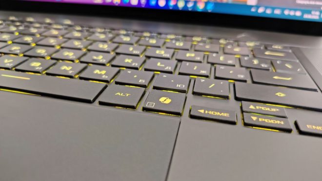 Обзор игрового ноутбука ASUS ROG Zephyrus G16 (2025)