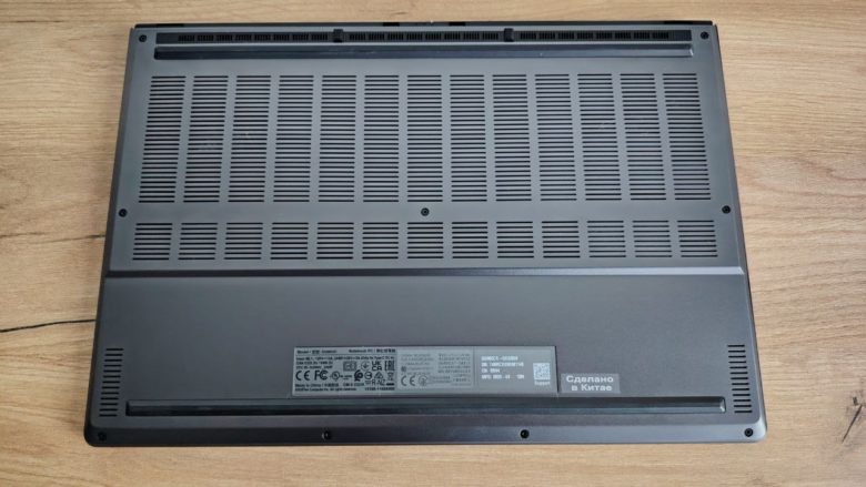 Обзор игрового ноутбука ASUS ROG Zephyrus G16 (2025)