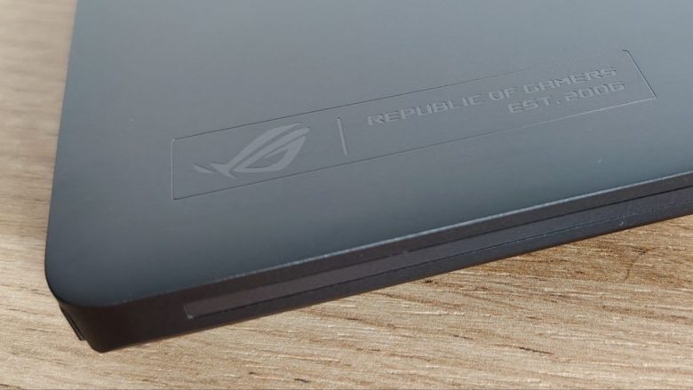 Обзор игрового ноутбука ASUS ROG Zephyrus G16 (2025)