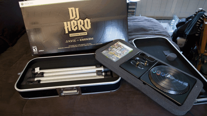Диджейский пульт для DJ Hero Диджейский пульт для DJ Hero