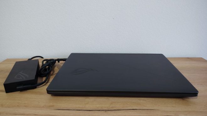 Обзор игрового ноутбука ASUS ROG Strix G18 2025