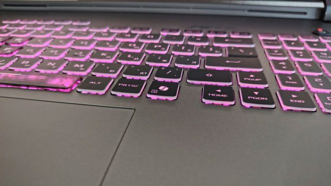 Обзор игрового ноутбука ASUS ROG Strix G18 2025