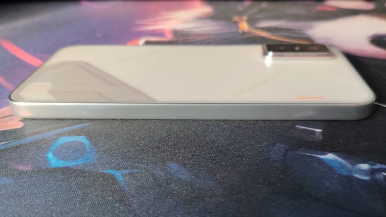 Обзор Infinix GT 30 Pro