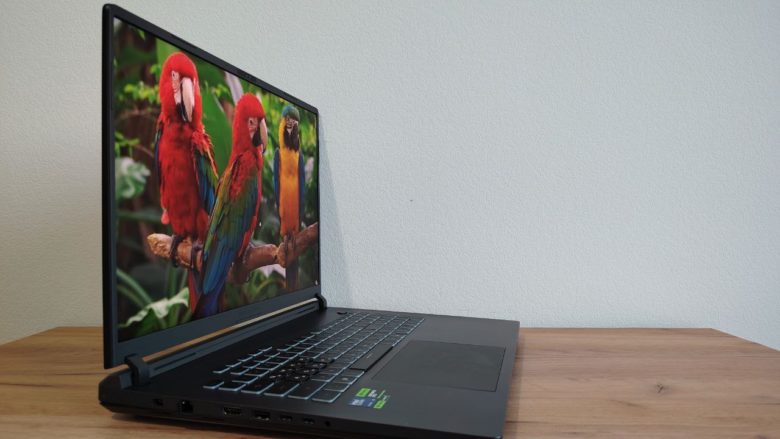 Обзор игрового ноутбука ASUS ROG Strix G18 2025