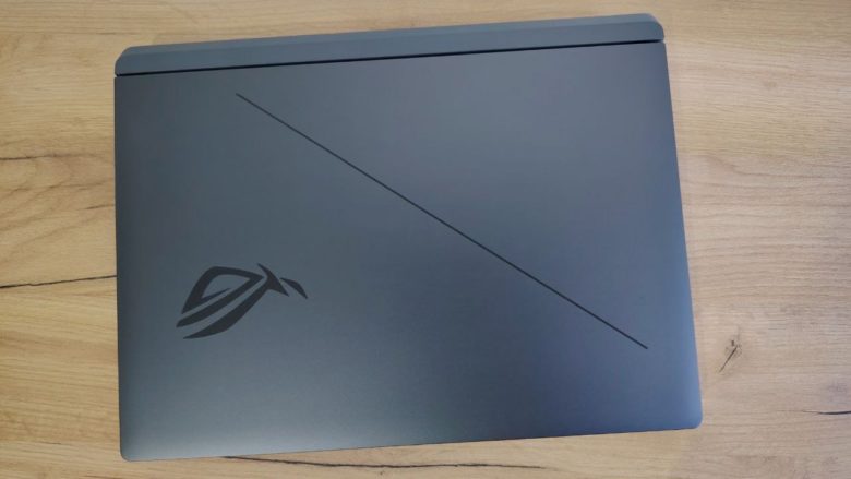 Обзор игрового ноутбука ASUS ROG Strix G18 2025