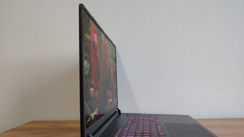 Обзор игрового ноутбука ASUS ROG Strix G18 2025