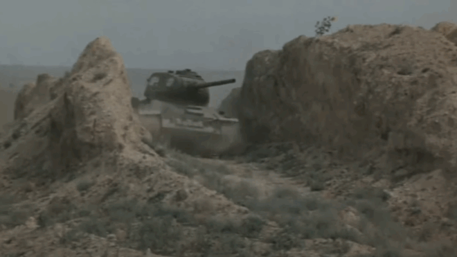 Кадр из фильма Экипаж машины боевой