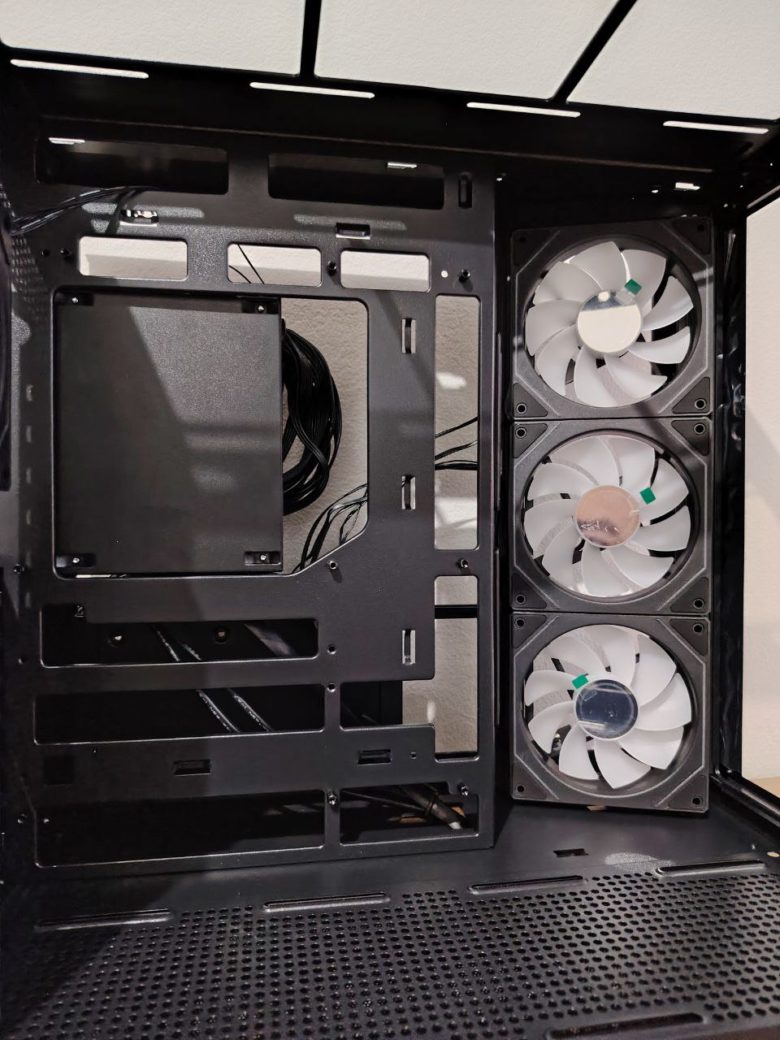 Обзор корпуса 4FAN Zerphi Black