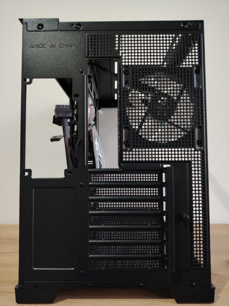 Обзор корпуса 4FAN Zerphi Black