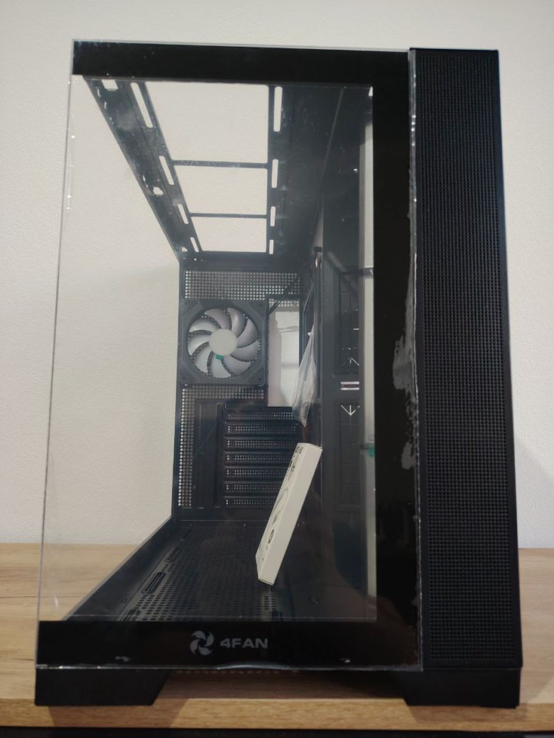 Обзор корпуса 4FAN Zerphi Black