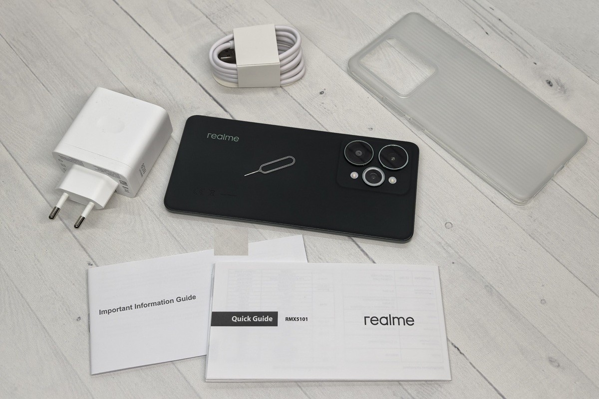realme 15 Pro realme 15 Pro
