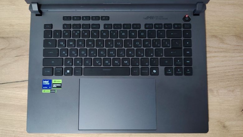 Обзор игрового ноутбука ASUS ROG Strix G16 2025
