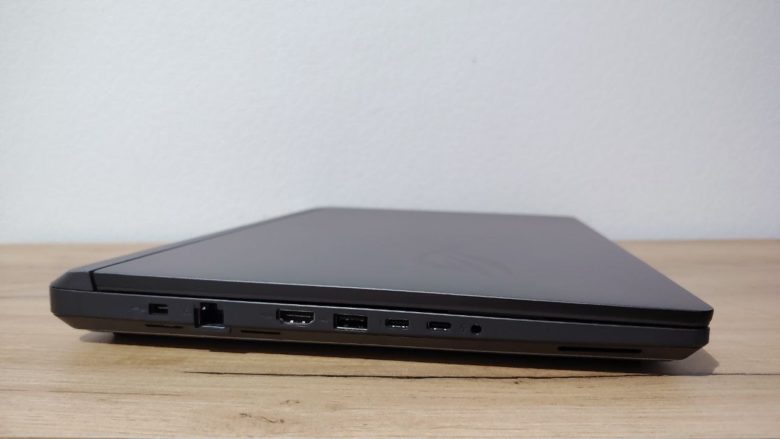 Обзор игрового ноутбука ASUS ROG Strix G16 2025