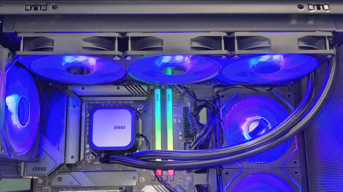 MSI MAG CoreLiquid A13 360 MSI MAG CoreLiquid A13 360