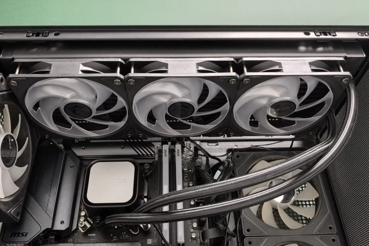 MSI MAG CoreLiquid A13 360 MSI MAG CoreLiquid A13 360