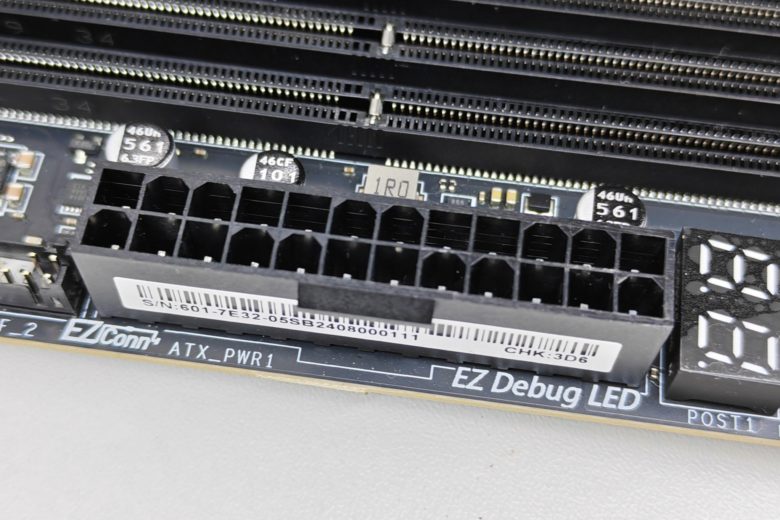 MSI MAG Z890 TOMAHAWK WIFI
