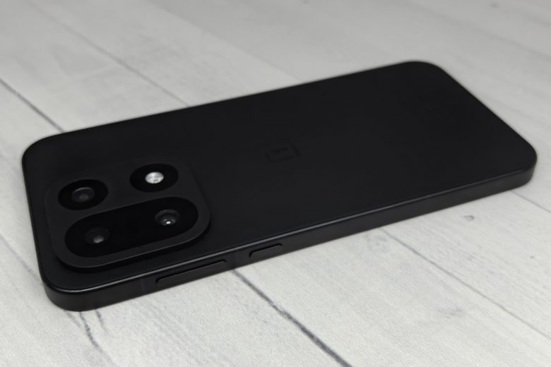 OnePlus 15