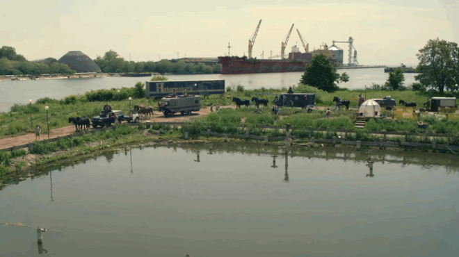 Кадр из сериала Станция Одиннадцать