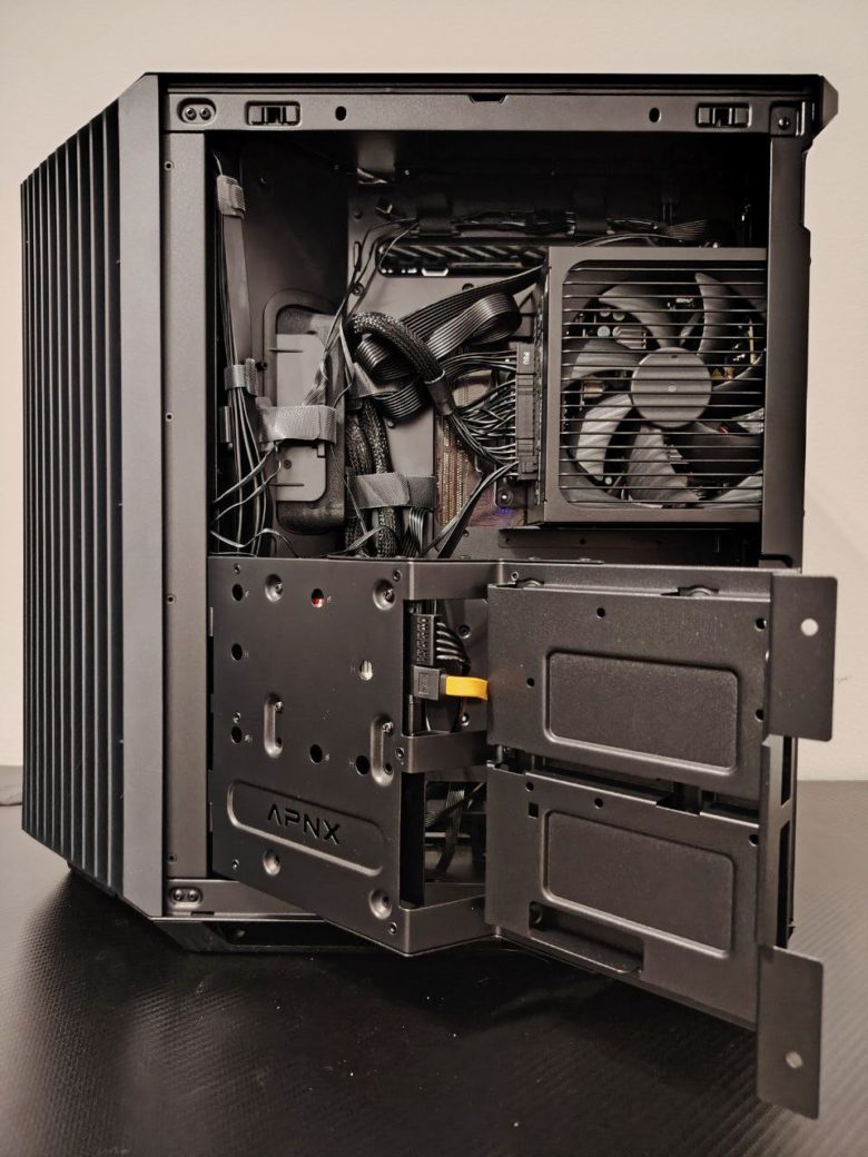 Обзор AeroCool Premier G1 1000