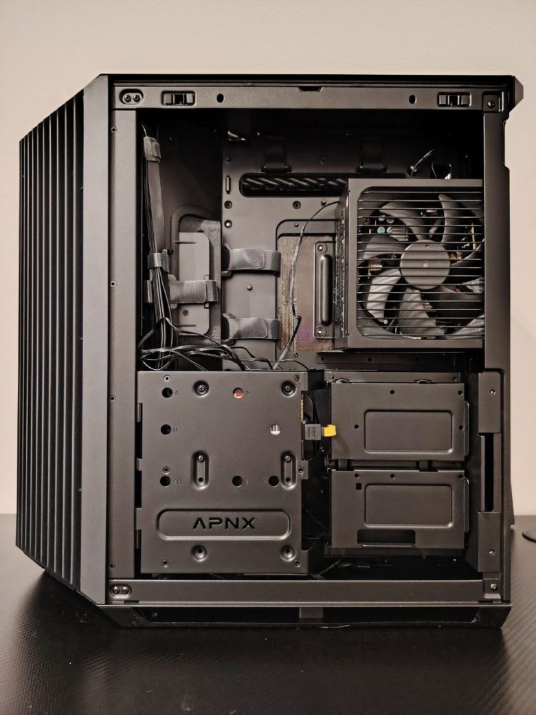 Обзор AeroCool Premier G1 1000