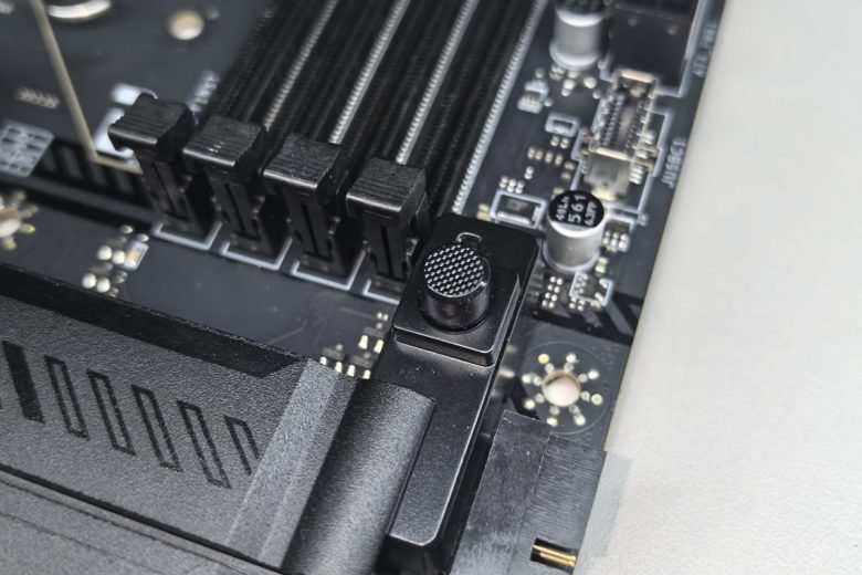 MSI MAG B860 TOMAHAWK WIFI