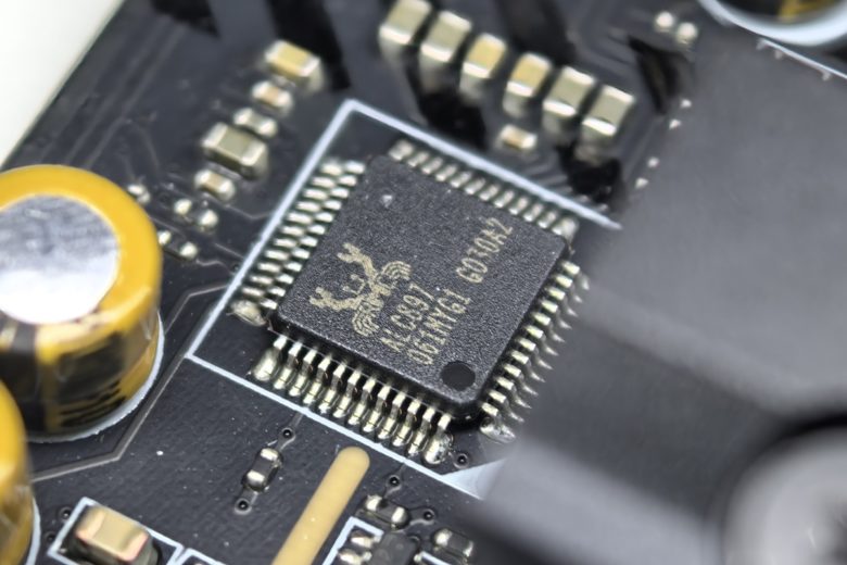MSI MAG B860 TOMAHAWK WIFI