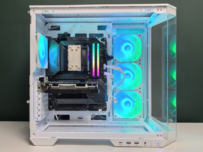 MSI MAG PANO M100R PZ WHITE