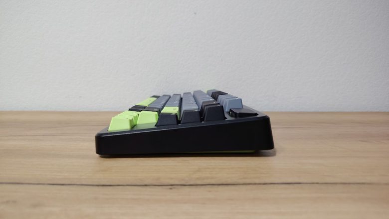 Обзор игровой клавиатуры Rapoo V700DIY-75