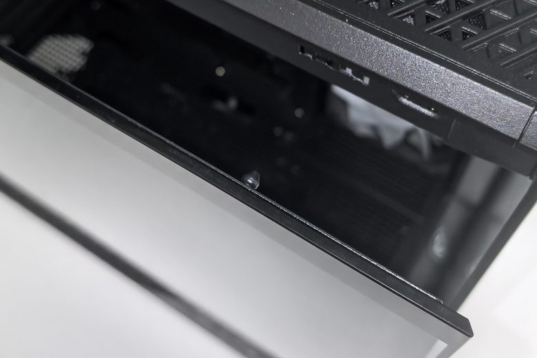 MSI MAG PANO 130R PZ