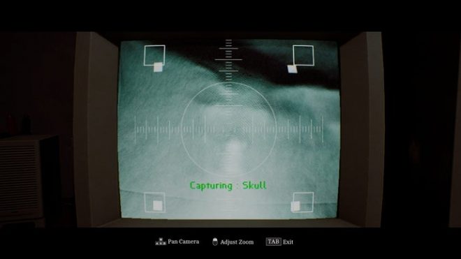 Zoe is shown aligning the X-Ray camera with the patient's skull in Silent Hill Townfall.