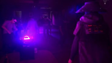 Гайд CONTROL Resonant — как спеть в караоке и пройти «Бесконечную вечеринку»